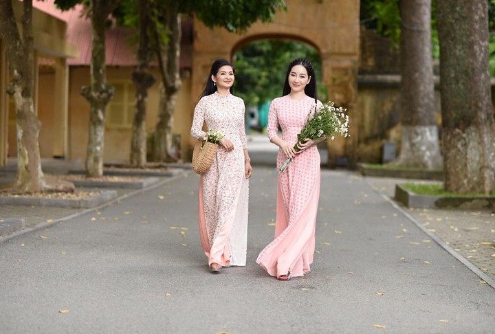 Áo dài là một phần văn hóa nói lên nhân quan và gói trọn tinh thần dân tộc Việt